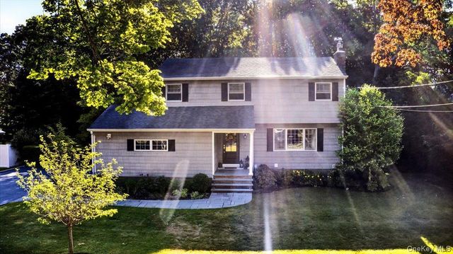 57 Hillside Avenue, Saint James, NY 11780