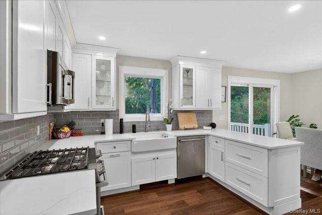 57 Hillside Avenue, Saint James, NY 11780
