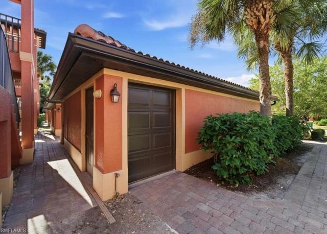 10024 Heather LN # 1001, Naples, FL 34119