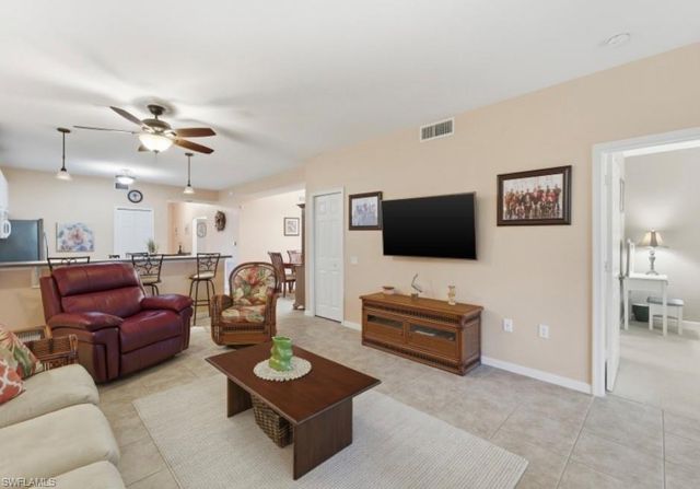 10024 Heather LN # 1001, Naples, FL 34119