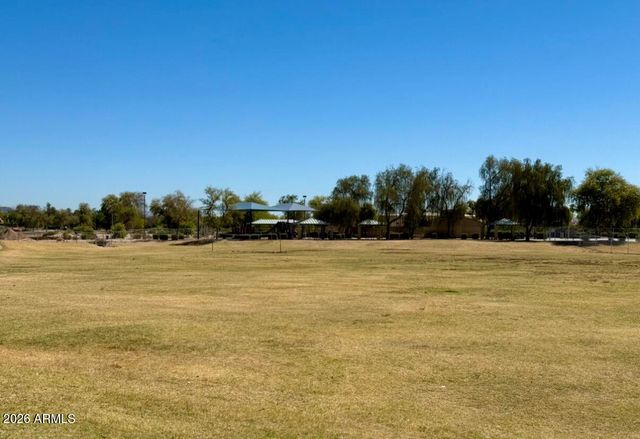 9837 W YUKON Drive, Peoria, AZ 85382