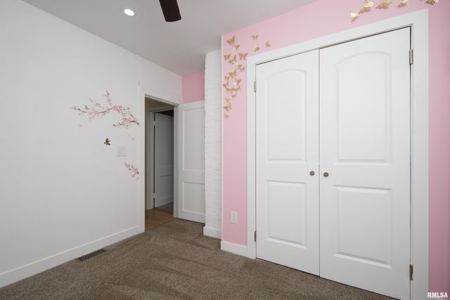 5109 N PINE Street, Davenport, IA 52806