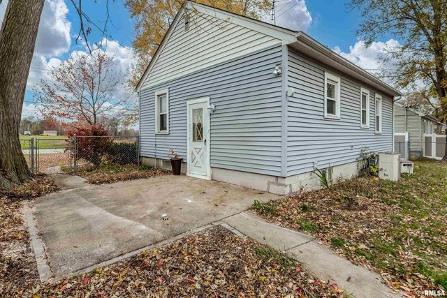 5109 N PINE Street, Davenport, IA 52806