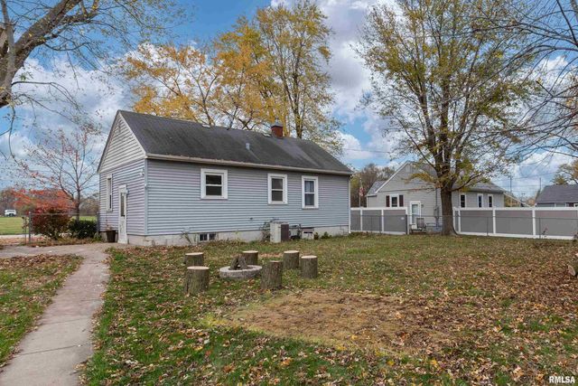 5109 N PINE Street, Davenport, IA 52806