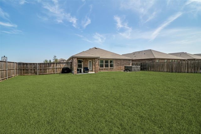 917 Crepe Myrtle Lane, Anna, TX 75409