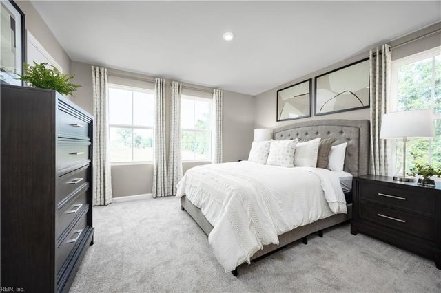 130 Shipwright LN, Suffolk, VA 23434