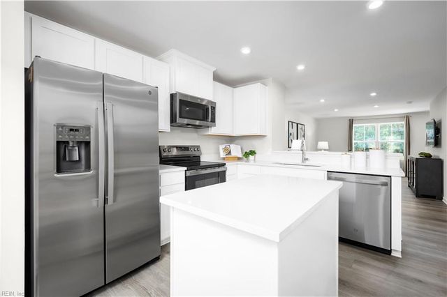 130 Shipwright LN, Suffolk, VA 23434