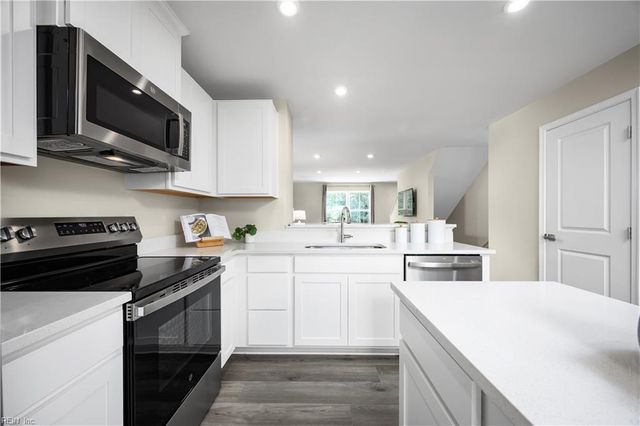 130 Shipwright LN, Suffolk, VA 23434