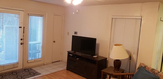 2301 Balsam Drive M103, Arlington, TX 76006