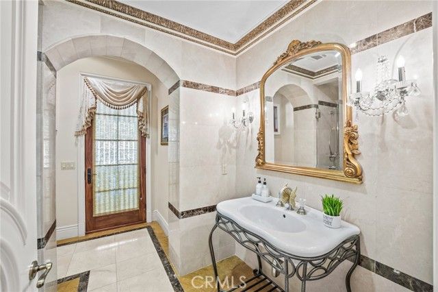 328 N Terrace View Drive, Monrovia, CA 91016