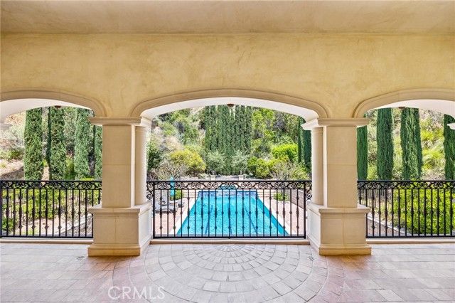 328 N Terrace View Drive, Monrovia, CA 91016