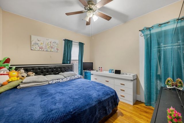 20 Mott St, Worcester, MA 01604