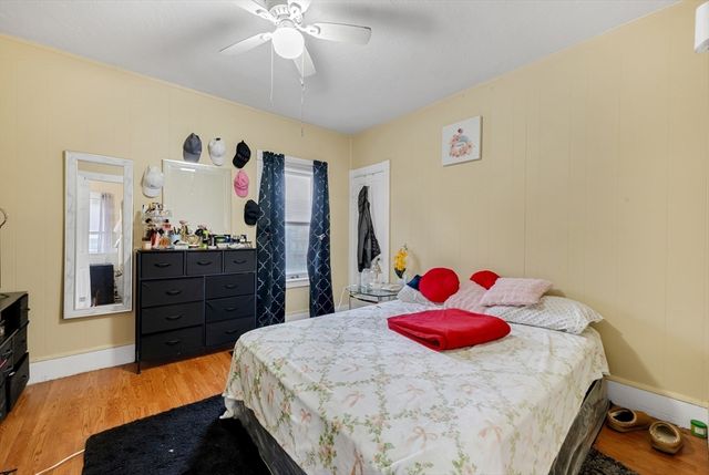 20 Mott St, Worcester, MA 01604