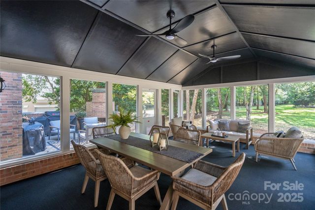8503 Foxbridge Drive 16, Matthews, NC 28104