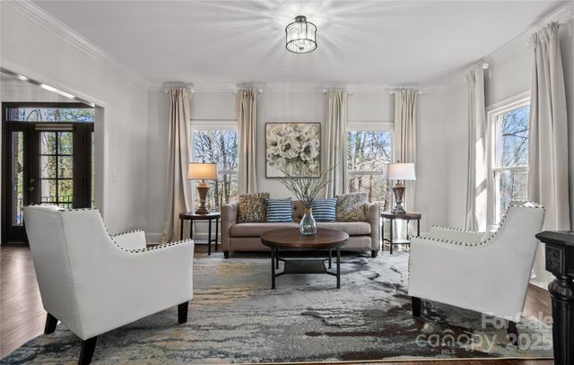 8503 Foxbridge Drive 16, Matthews, NC 28104