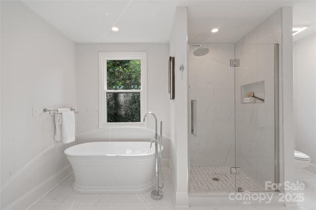 8503 Foxbridge Drive 16, Matthews, NC 28104