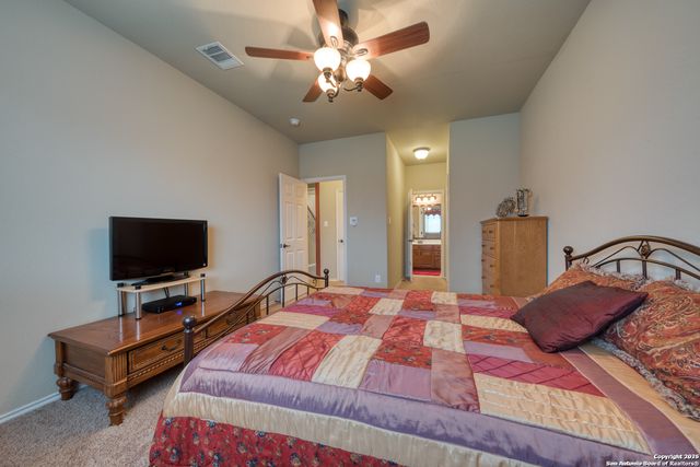 909 Armour, Cibolo, TX 78108