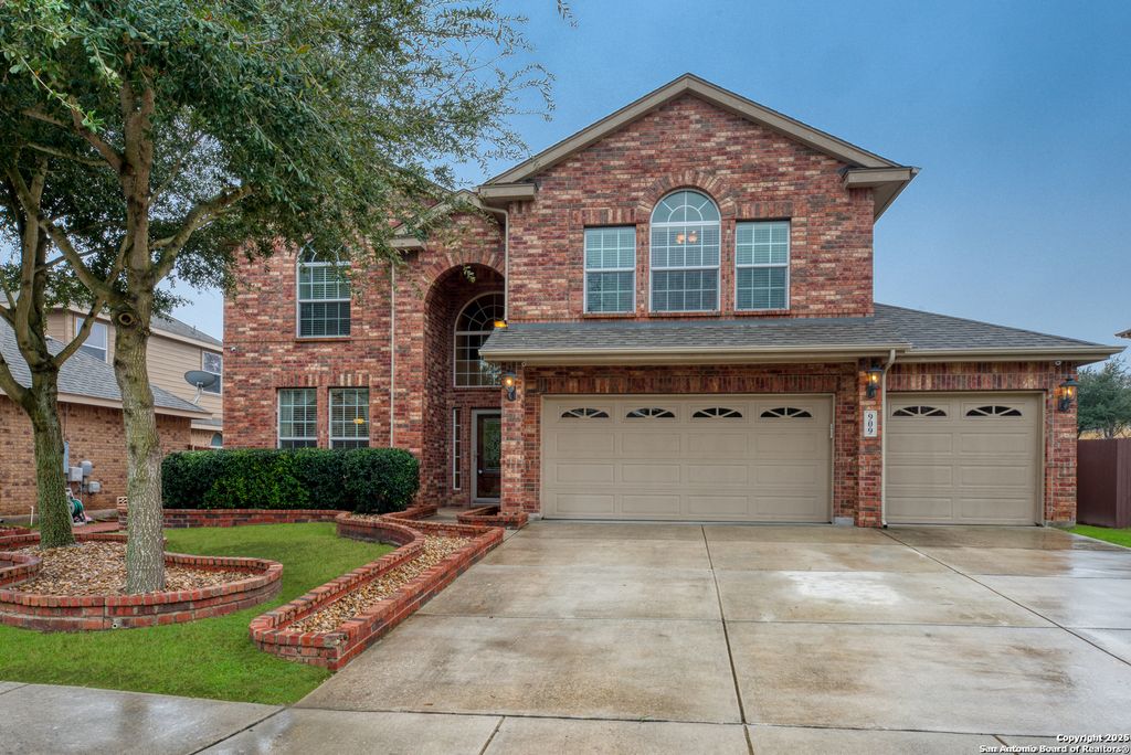 909 Armour, Cibolo, TX 78108