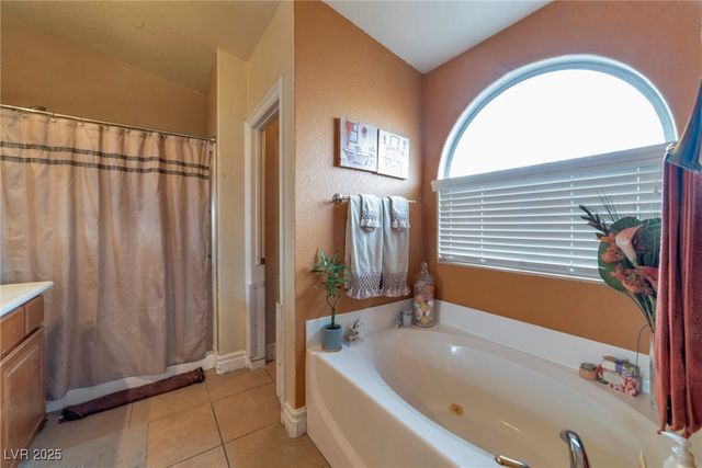 8335 Browns Mountain Court, Las Vegas, NV 89131