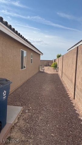 8335 Browns Mountain Court, Las Vegas, NV 89131