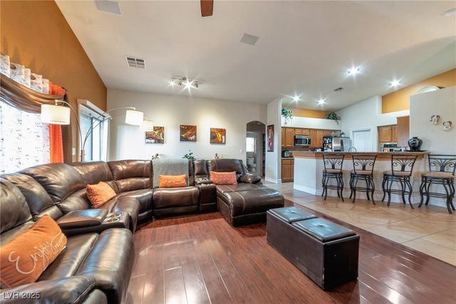 8335 Browns Mountain Court, Las Vegas, NV 89131