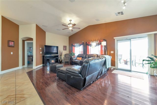 8335 Browns Mountain Court, Las Vegas, NV 89131
