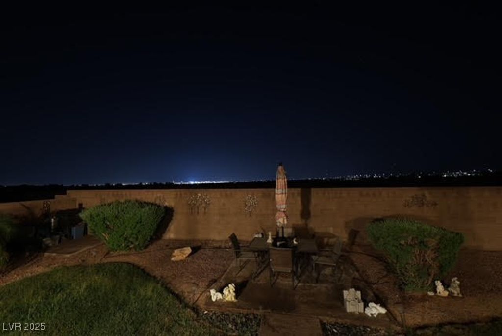 8335 Browns Mountain Court, Las Vegas, NV 89131