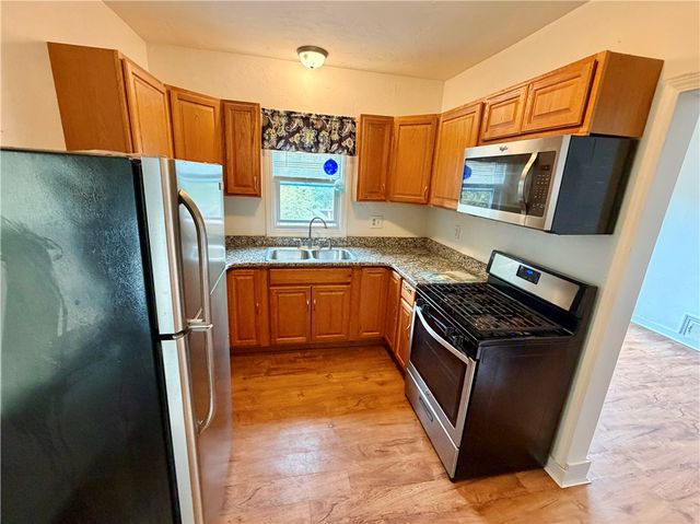 103 Delaware Ave, Uniontown, PA 15401