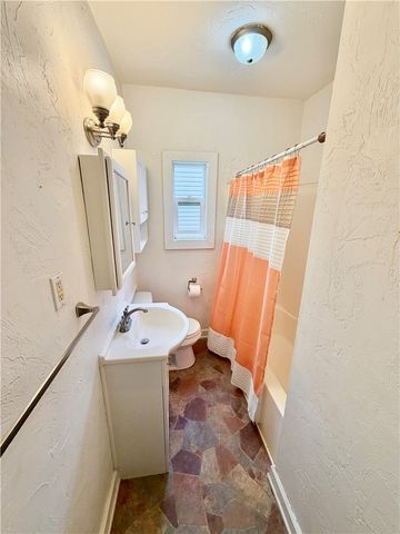 103 Delaware Ave, Uniontown, PA 15401
