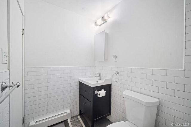 552 Grandview Avenue, Ridgewood, NY 11385
