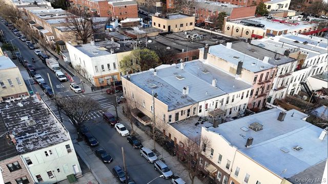 552 Grandview Avenue, Ridgewood, NY 11385