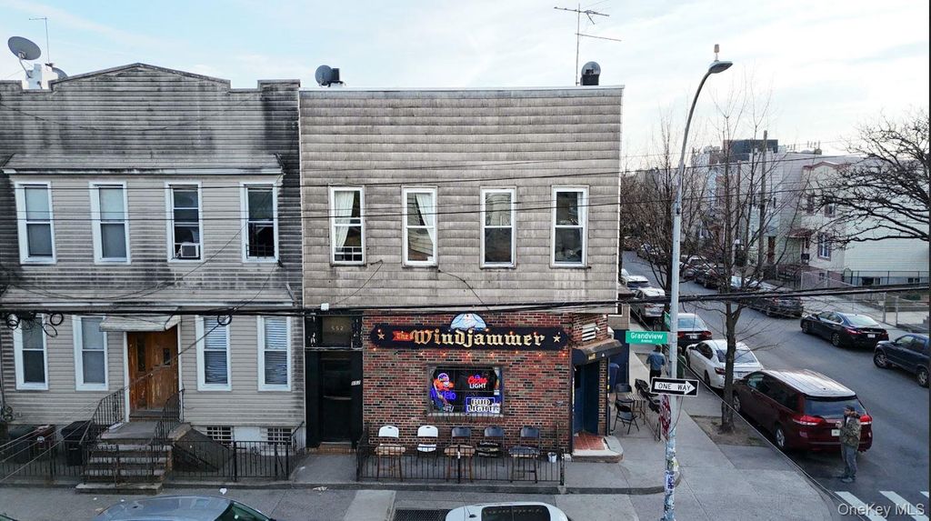 552 Grandview Avenue, Ridgewood, NY 11385