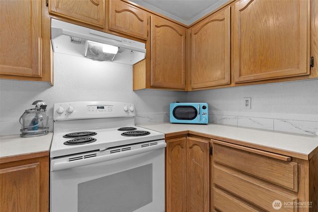 17504 Loop Lane SE, Yelm, WA 98597