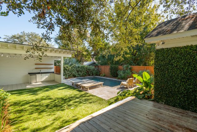 874 Ashley Avenue, Charleston, SC 29403