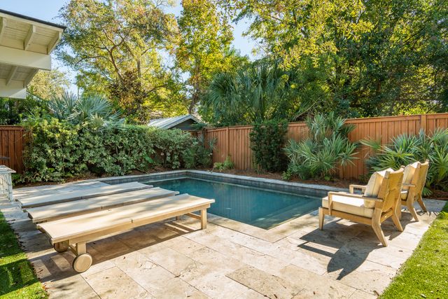 874 Ashley Avenue, Charleston, SC 29403