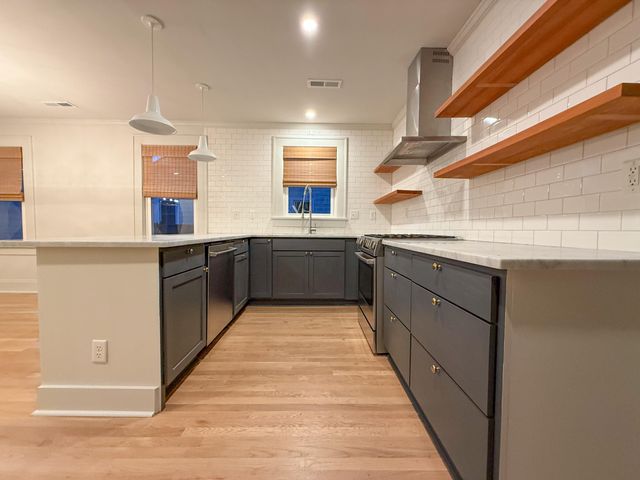 874 Ashley Avenue, Charleston, SC 29403