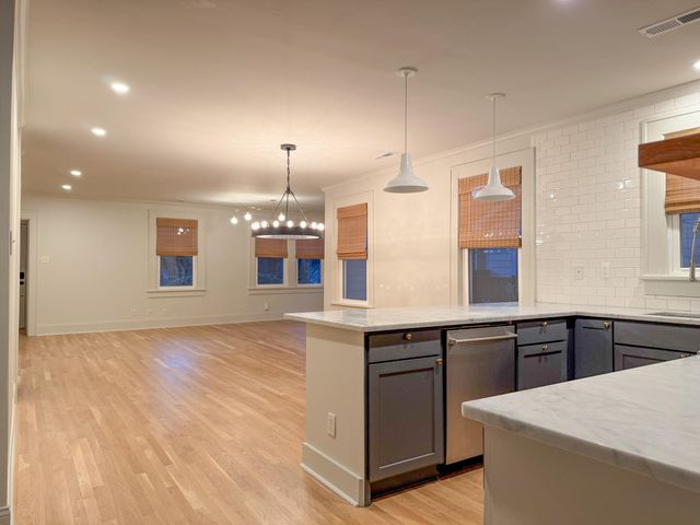 874 Ashley Avenue, Charleston, SC 29403