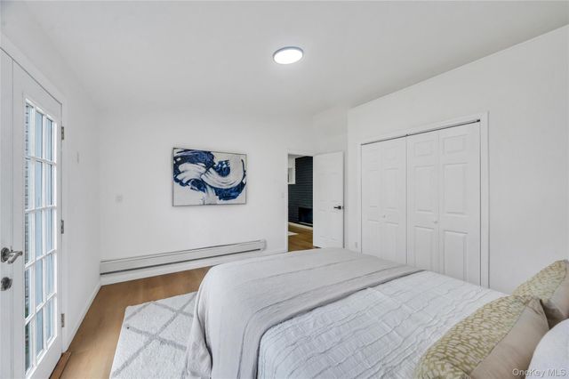 82 Scooter Lane, Hicksville, NY 11801