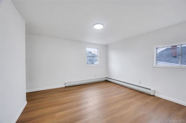 82 Scooter Lane, Hicksville, NY 11801