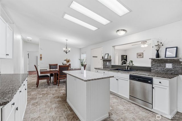 5318 NW 304th Street, Ridgefield, WA 98642