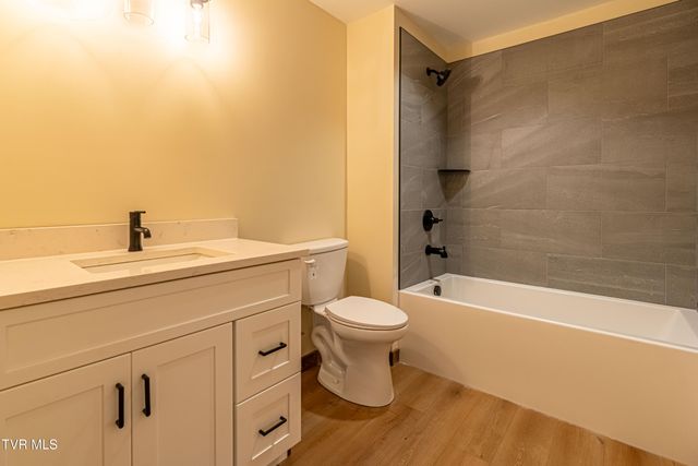 453 East Main Street 800, Kingsport, TN 37660