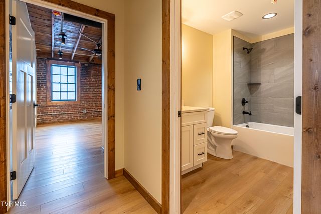 453 East Main Street 800, Kingsport, TN 37660