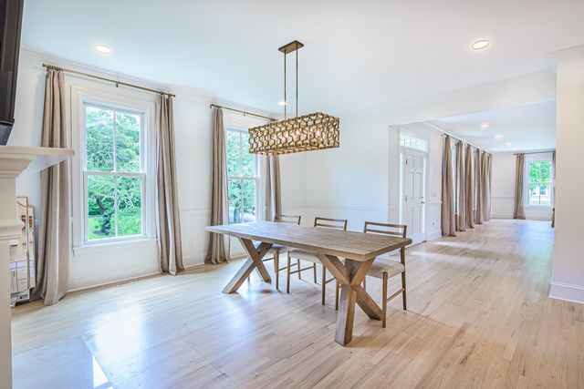 112 Middle Street, Mount Pleasant, SC 29464