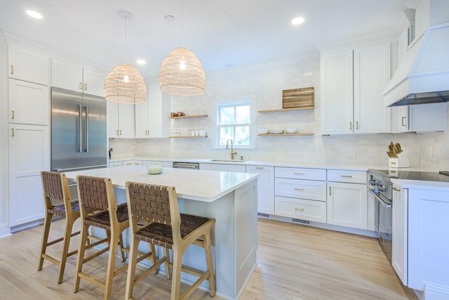 112 Middle Street, Mount Pleasant, SC 29464
