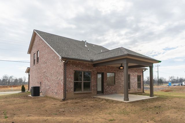 347 Estates Drive, Smithville, TN 37166