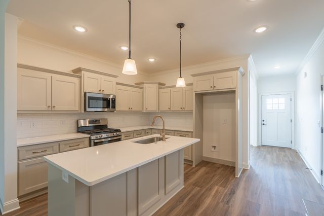 347 Estates Drive, Smithville, TN 37166