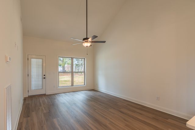 347 Estates Drive, Smithville, TN 37166