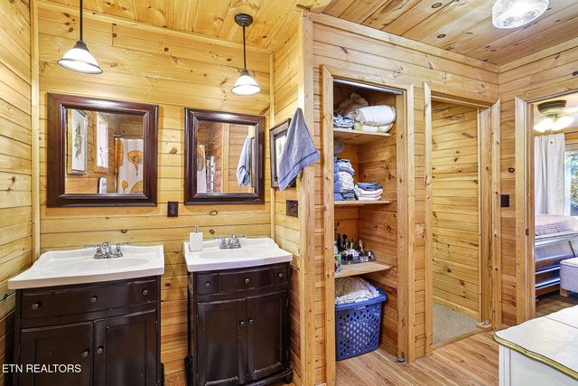 3201 Ballplay Rd, Madisonville, TN 37354