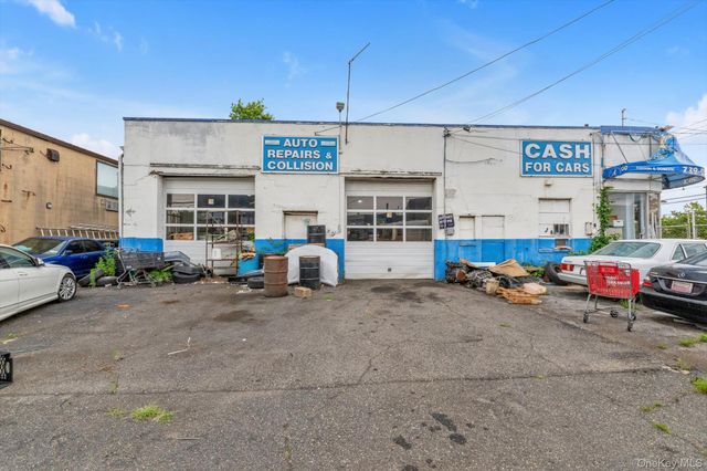 708 Burnside Avenue, Inwood, NY 11096