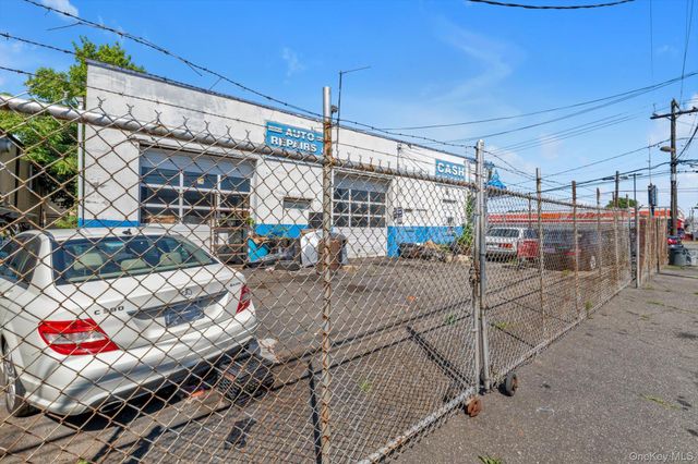 708 Burnside Avenue, Inwood, NY 11096